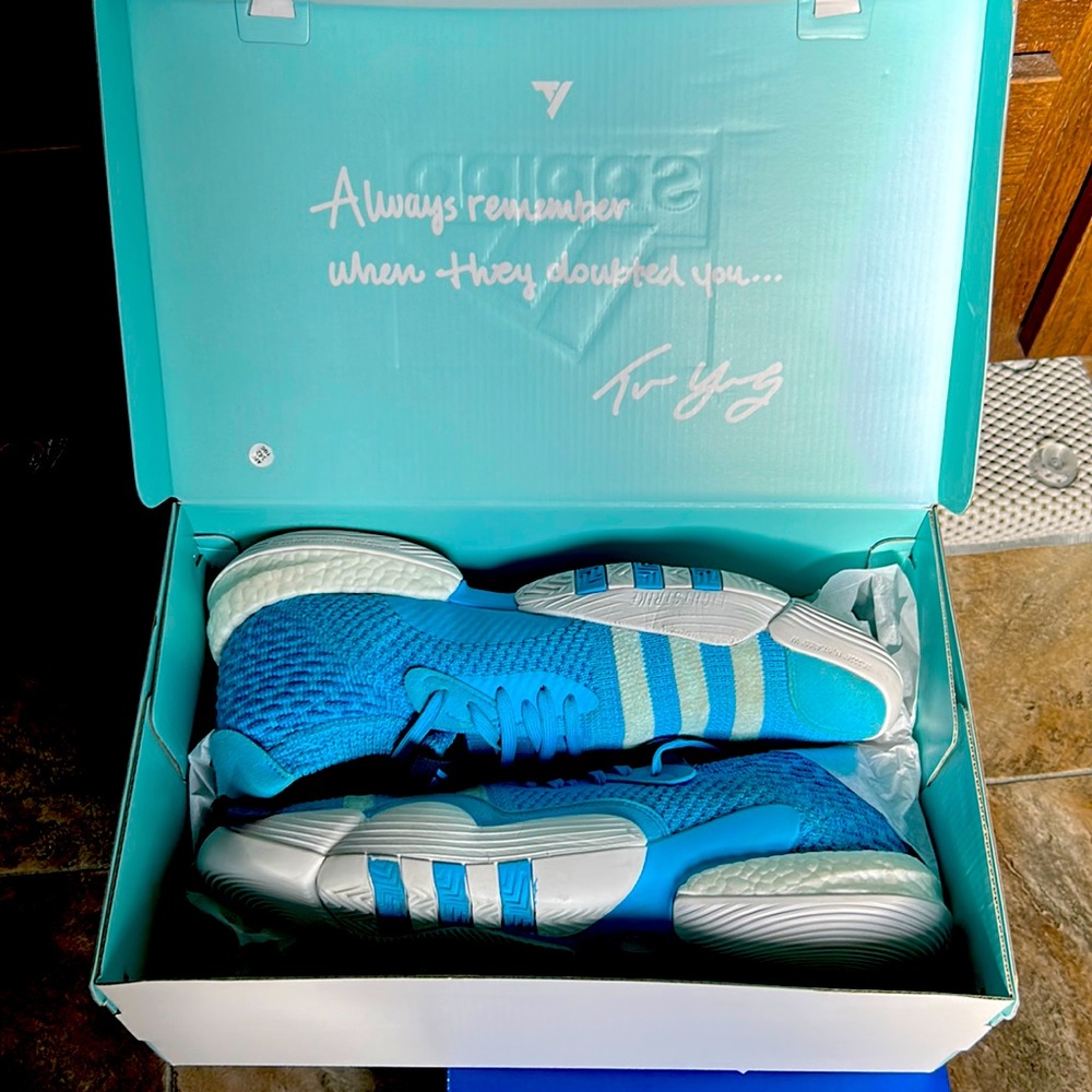Adidas Trae Young 2